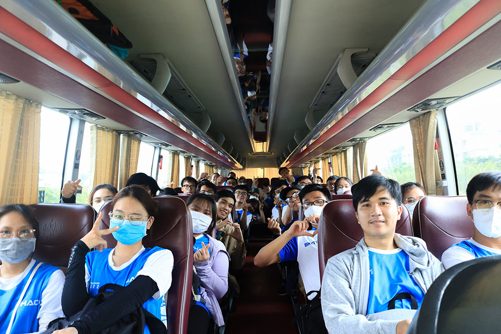 đưa đón học sinh